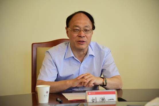 说明: C:\Users\lenovo\Desktop\20180726卢成燕任深圳大学党委副书记纪委书记\DSW_3455.JPG
