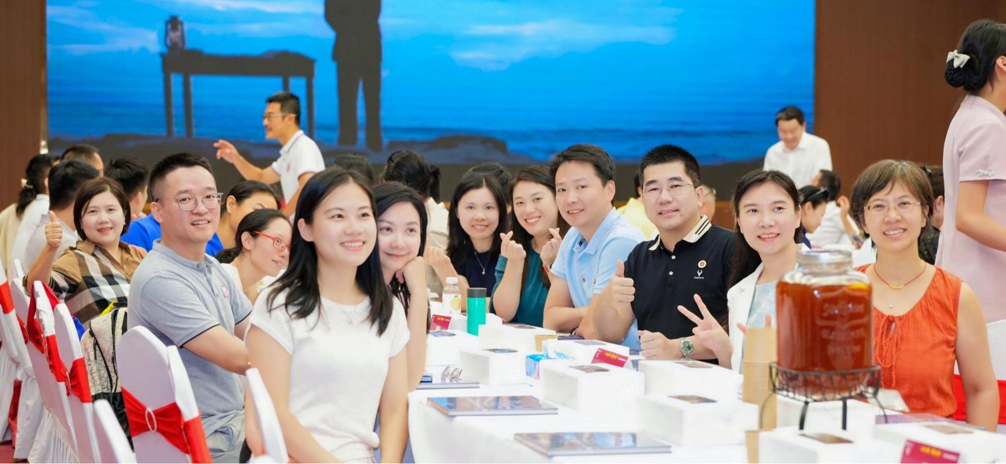 深圳大学举办“心所向，新丽湖”校友座谈会