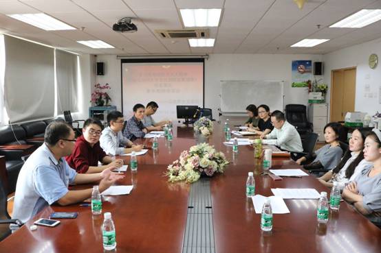 4青年教师座谈会文化纲要.JPG