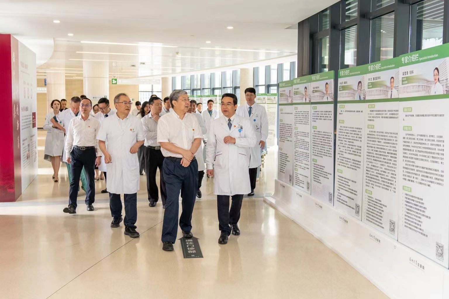 抓“合规建设年” 谋高质量发展 党委书记李清泉赴深圳大学总医院及附属华南医院调研
