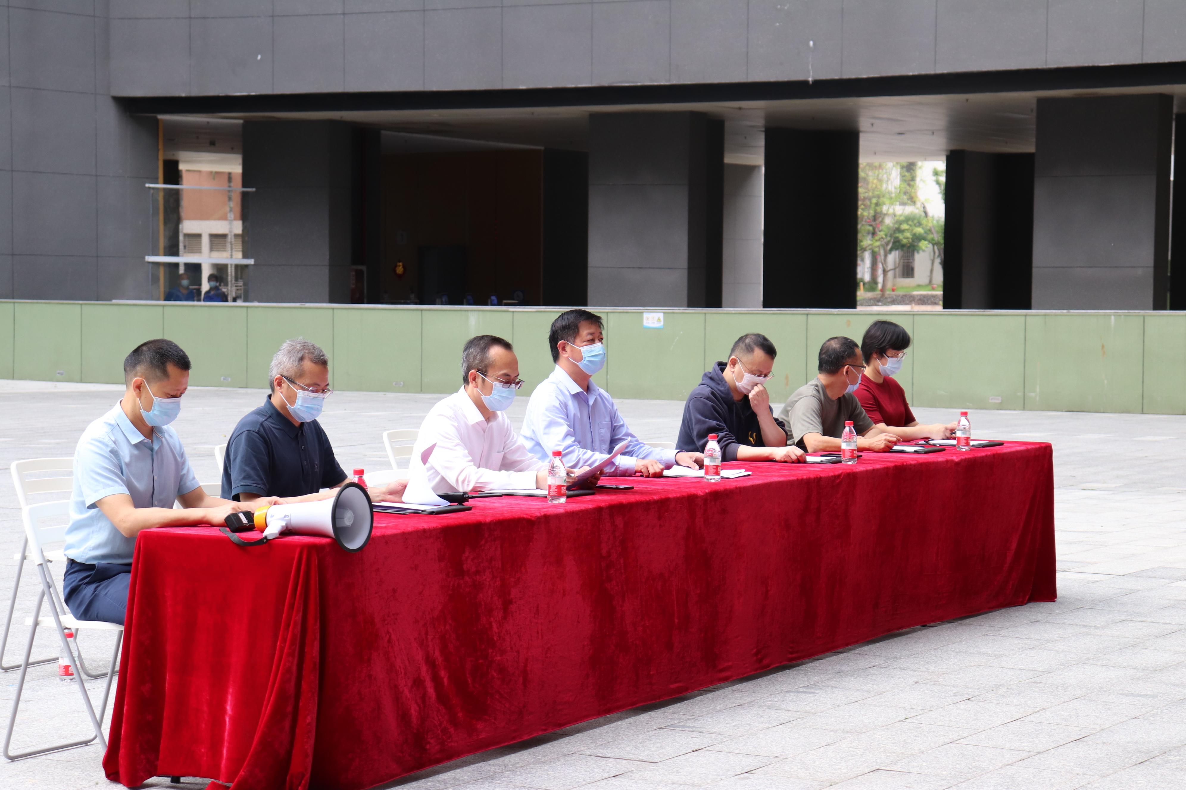 深大组织开展校园突发疫情应急处置模拟演练