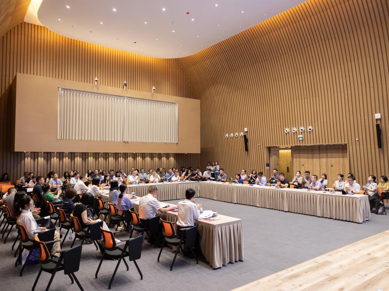 出口管制人才培养工作推进会暨深圳大学出口管制研究中心成立专家座谈会召开