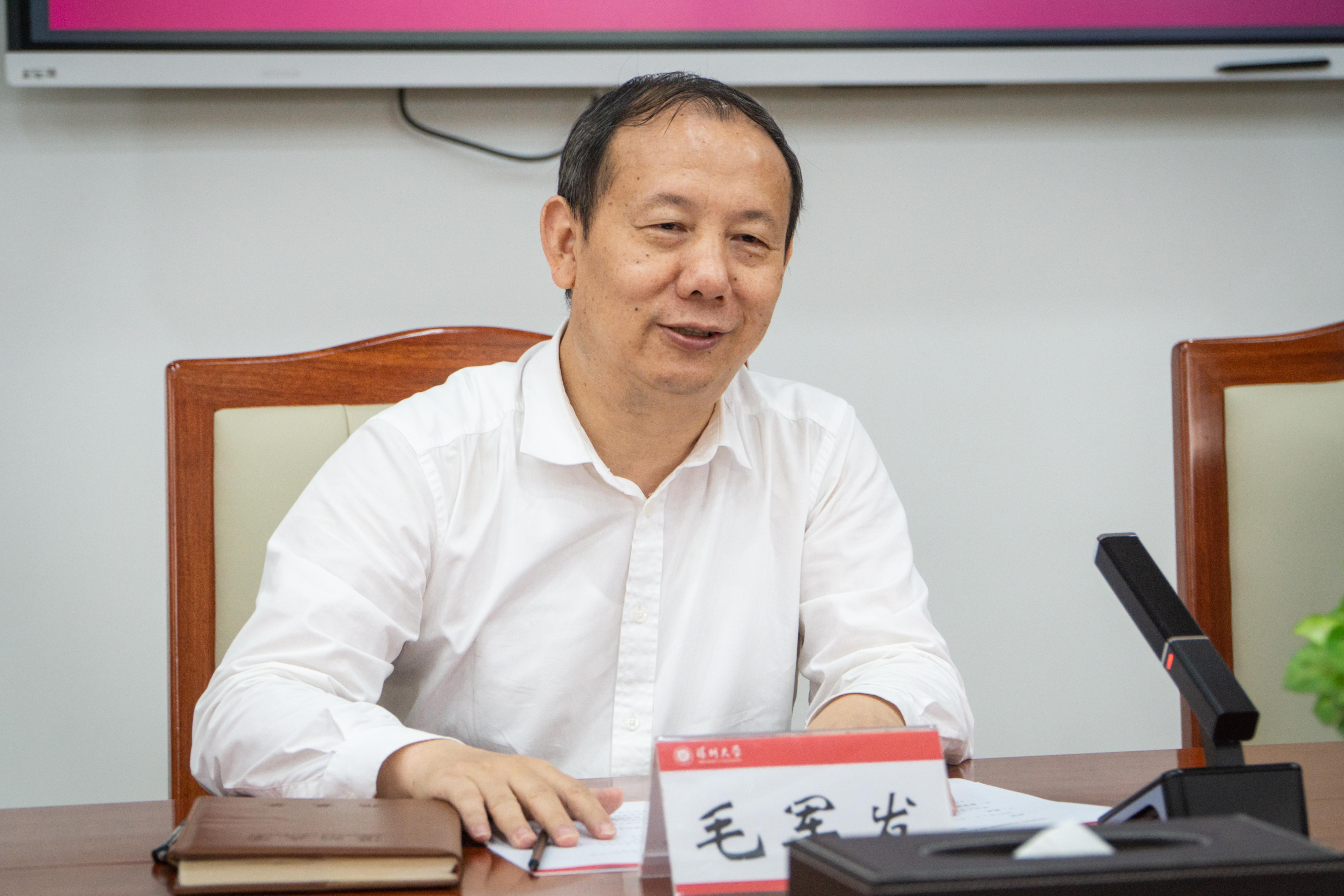 中国外文局局长杜占元一行到深圳大学调研